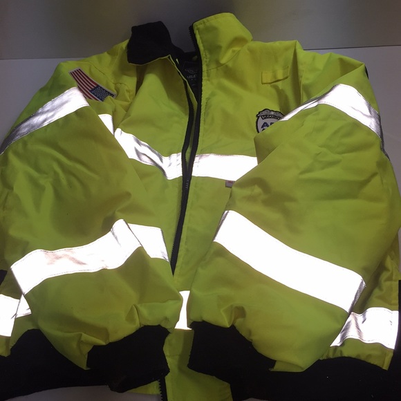 abm security services charles river jacket size LG - Picture 1 of 6
